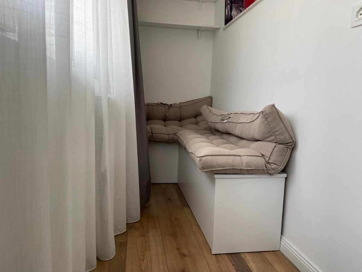 Central Studio Apartments Тирана Экстерьер фото